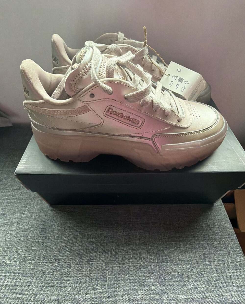 Reebok Club C Cardi Women Size 7 Rose Gold